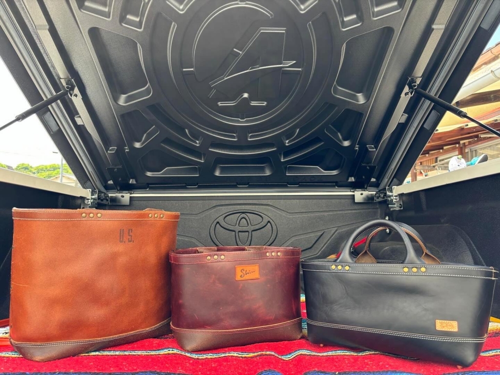 茶芯ブラックのホースハイド】ツールバッグのカスタムオーダー