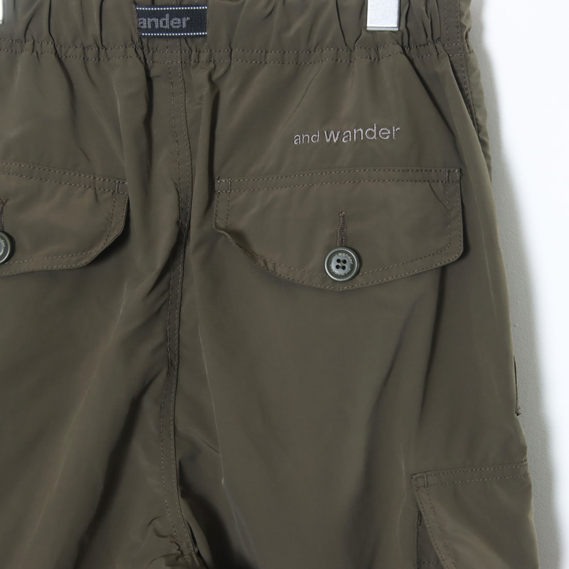 and wander (アンドワンダー) oversized cargo pants / オーバーサイズ