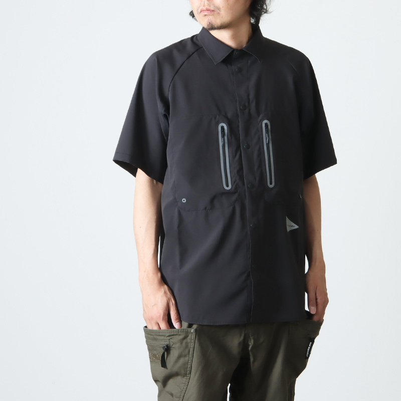and wander (アンドワンダー) tech short sleeve shirt / テック
