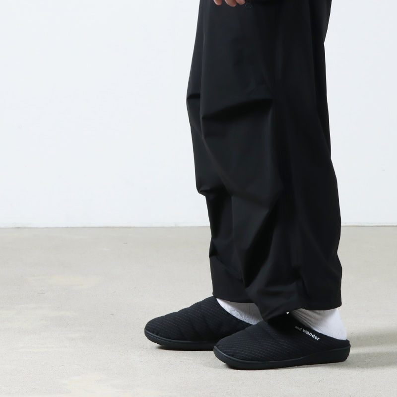 and wander (アンドワンダー) SUBU × and wander reflective rip