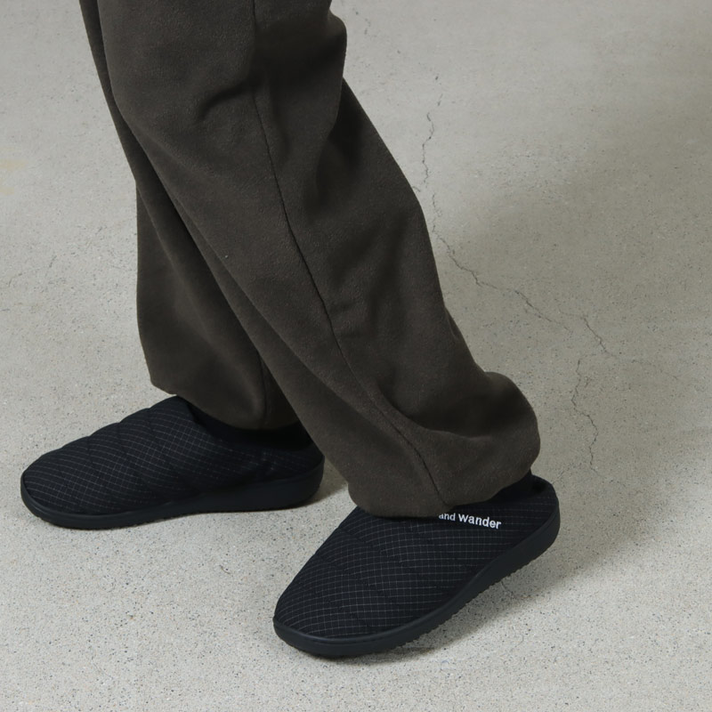 and wander (アンドワンダー) SUBU × and wander reflective rip