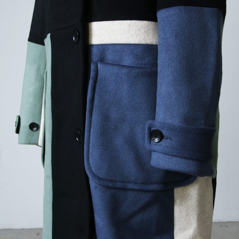 blanc basque (ブランバスク) 圧縮ウールカラーブロックコート