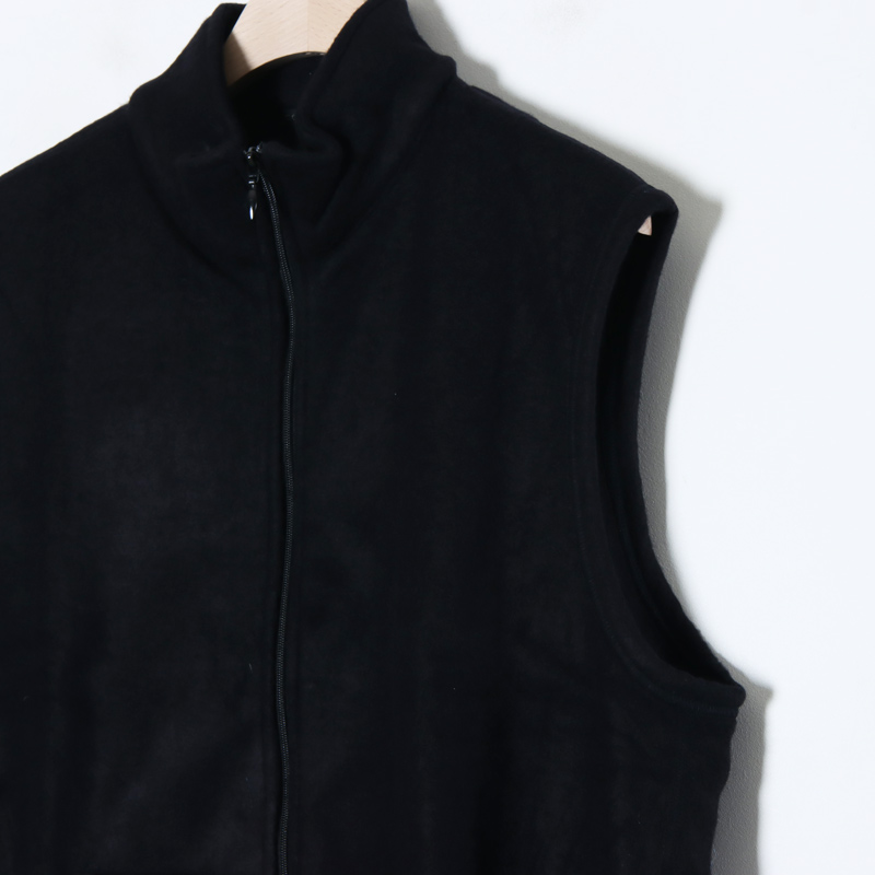 COMOLI (コモリ) シルクフリース ベスト