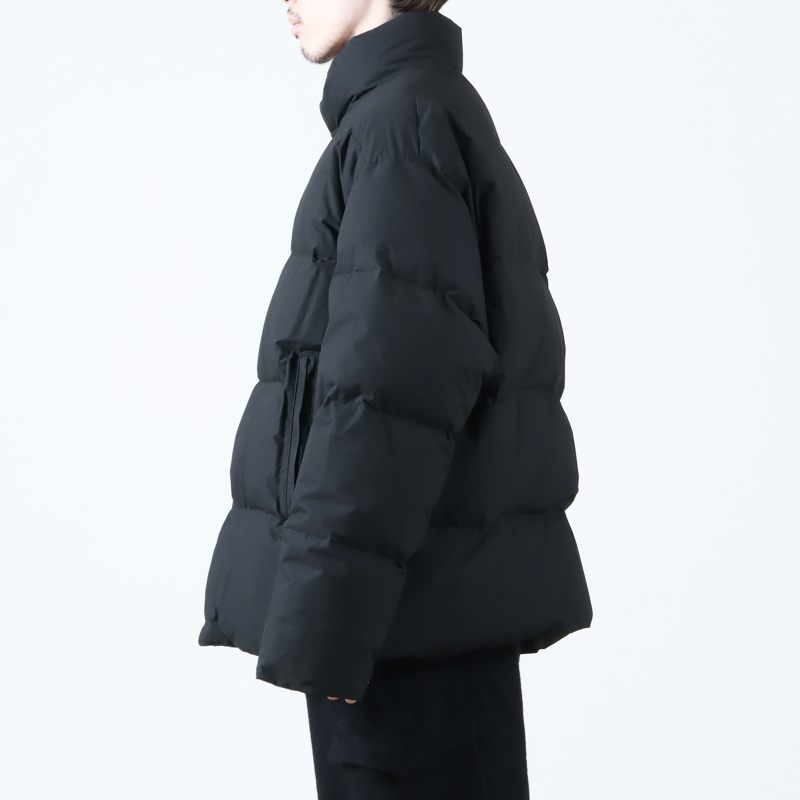 COMOLI (コモリ) コットンナイロン ダウン