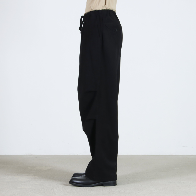 COMOLI (コモリ) モールスキン ニータックパンツ