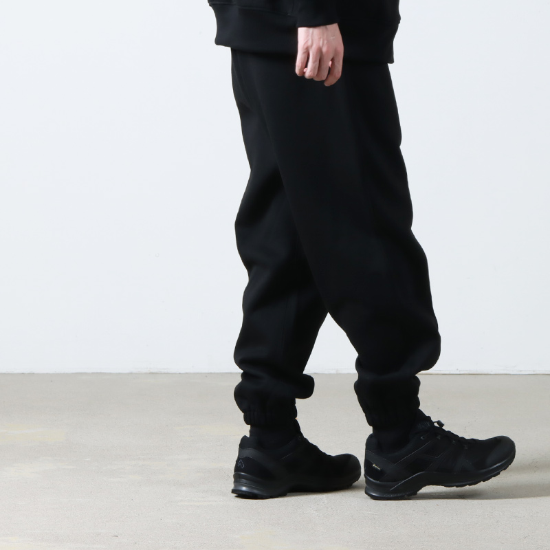 DAIWA PIER39 (ダイワピア39) TECH SWEAT PANTS / テックスウェットパンツ
