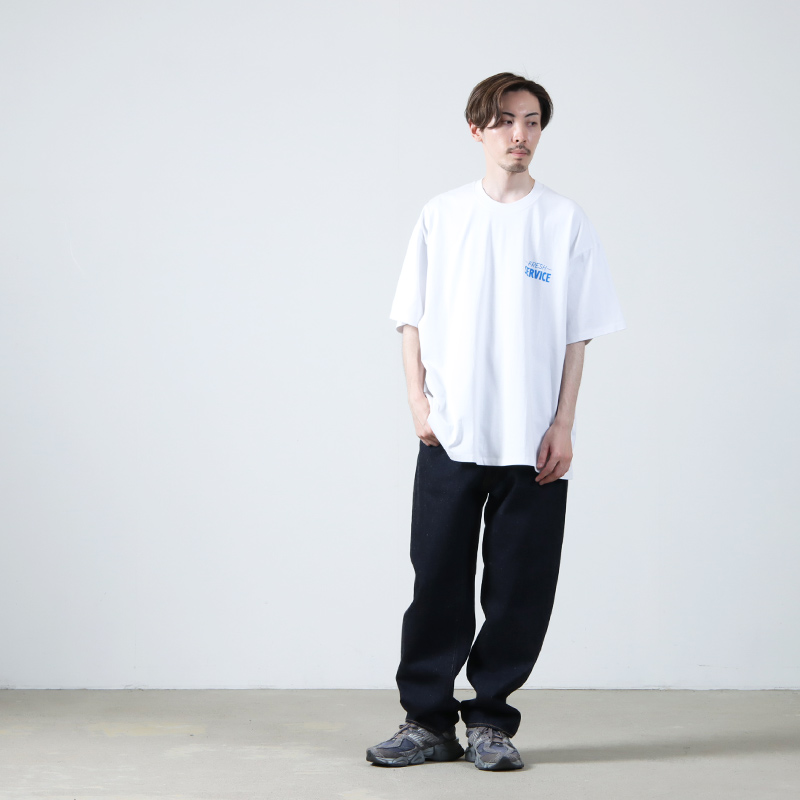 Fresh Service (フレッシュサービス) CORPORATE PRINTED S/S TEE ”SIGN