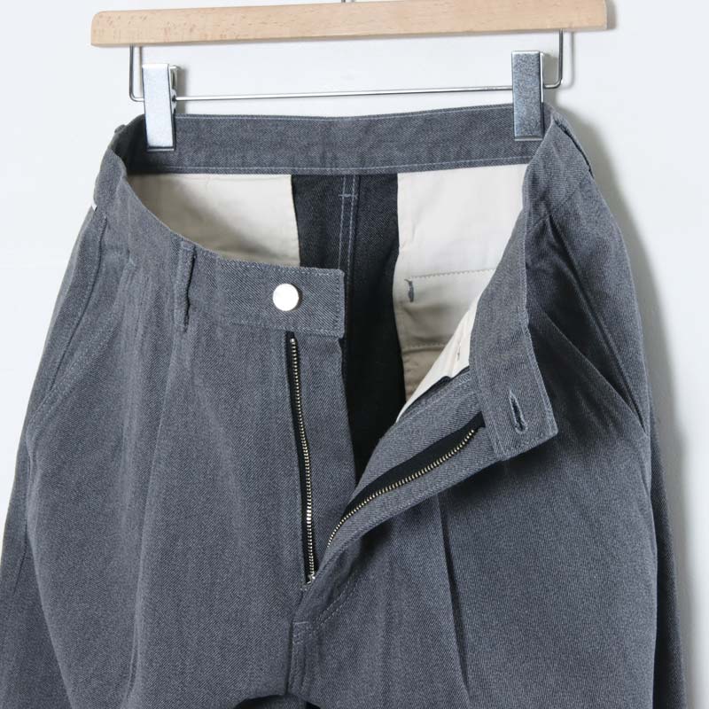 Graphpaper (グラフペーパー) Colorfast Denim Two Tuck Tapered Pants