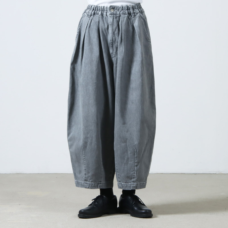 HARVESTY (ハーベスティ) サーカスパンツ ブラックデニム