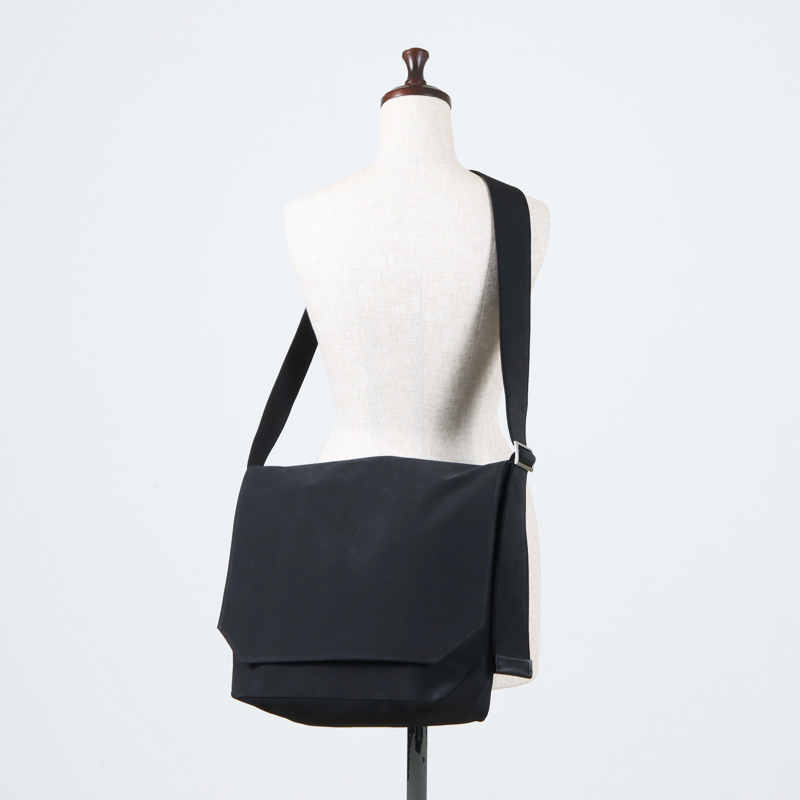 Hender Scheme (エンダースキーマ) flap shoulder small / フラップ