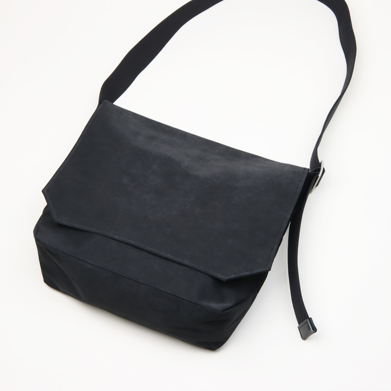 Hender Scheme (エンダースキーマ) flap shoulder small / フラップ