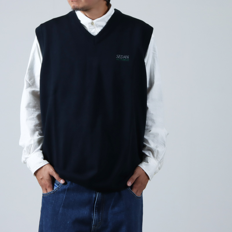 SEDAN ALL-PURPOSE (セダンオールパーパス) Tech Logo Knit Vest