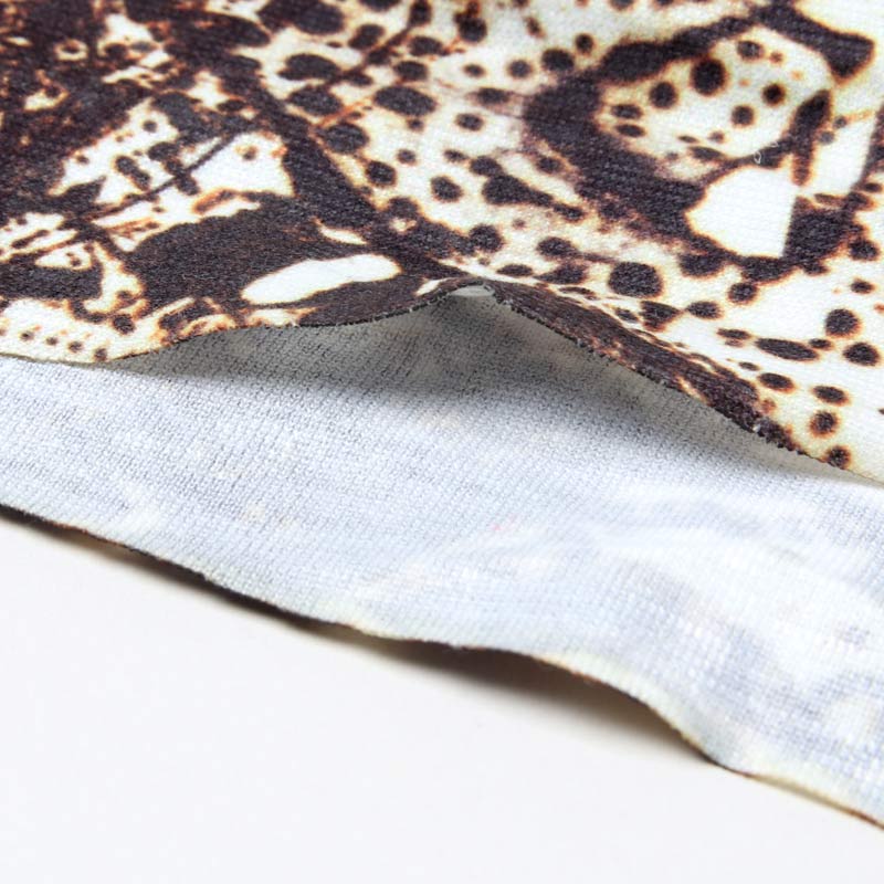 TAKAHIROMIYASHITATheSoloist. (タカヒロミヤシタザソロイスト) neck