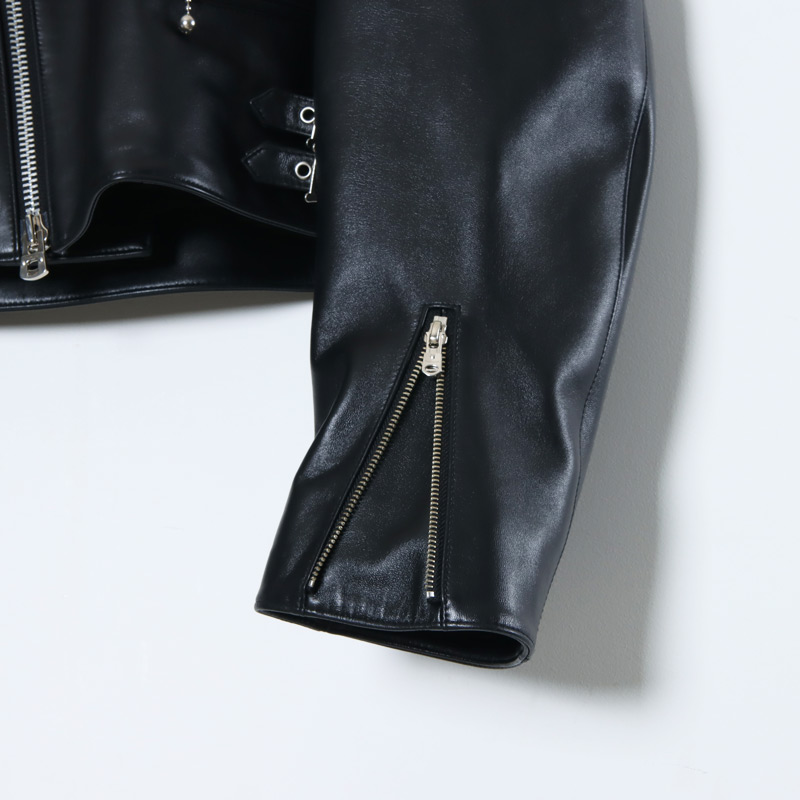 TAKAHIROMIYASHITATheSoloist. (タカヒロミヤシタザソロイスト) two