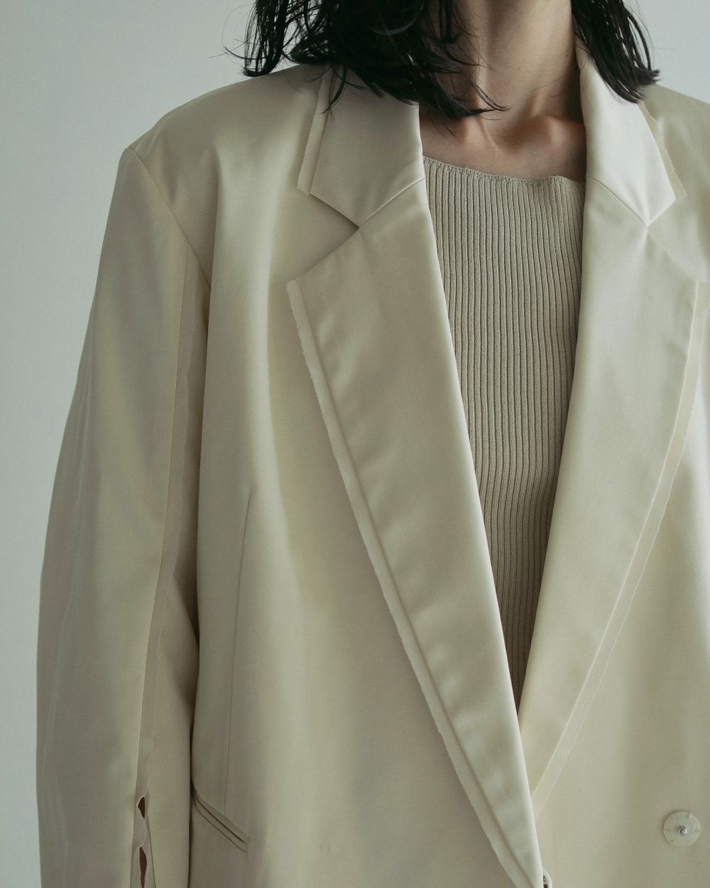 ànuke online store（アンヌーク） / Satin Slit JacketSatin Slit