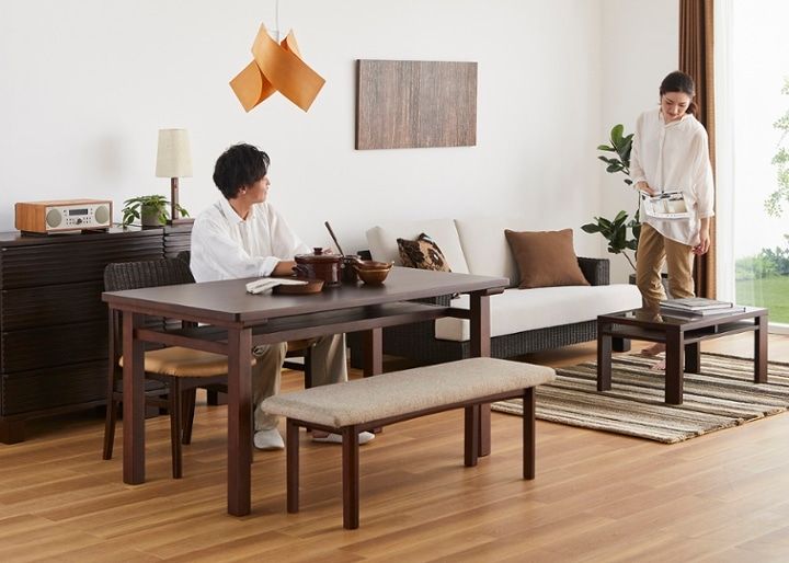 ムク・ダイニングテーブル 1450～4人掛け～無垢材の温もりを感じる