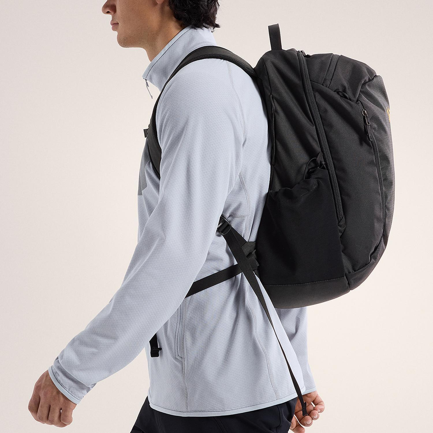 ARC'TERYX ARC'TERYX Mantis 26 Backpack｜OSHMAN'S ONLINE 公式通販