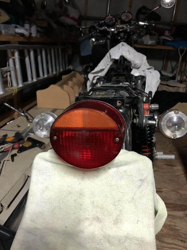 ガ*湖様 【希少】カワサキ Z1 / Z2 用 テールランプレンズ 2トーン