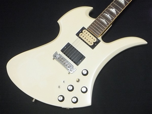 FERNANDES MG-70X hideモデル X JAPAN アクティブ ブースター搭載