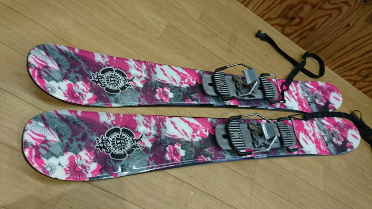 Bluemoris ブルーモリス 桜田紋93 スキーボード ショートスキー の落札