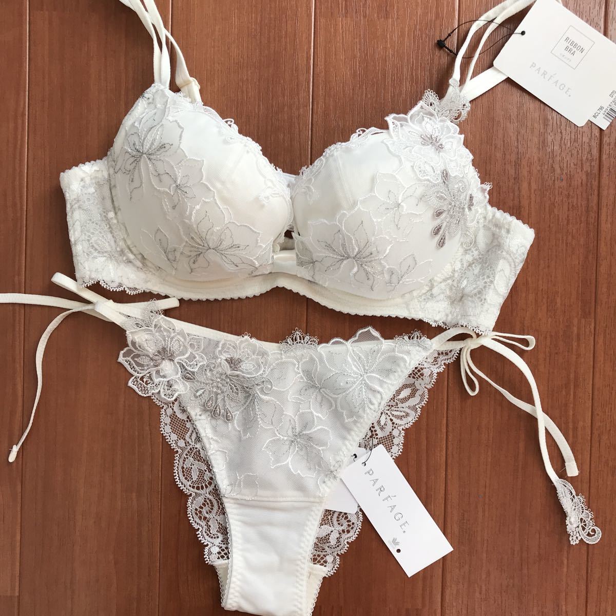 ワコールパルファージュハートフルLichブラE70 ショーツソングM