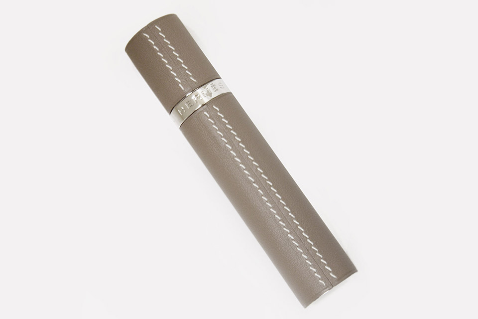 アトマイザー 香水ケース エトゥープ 未使用