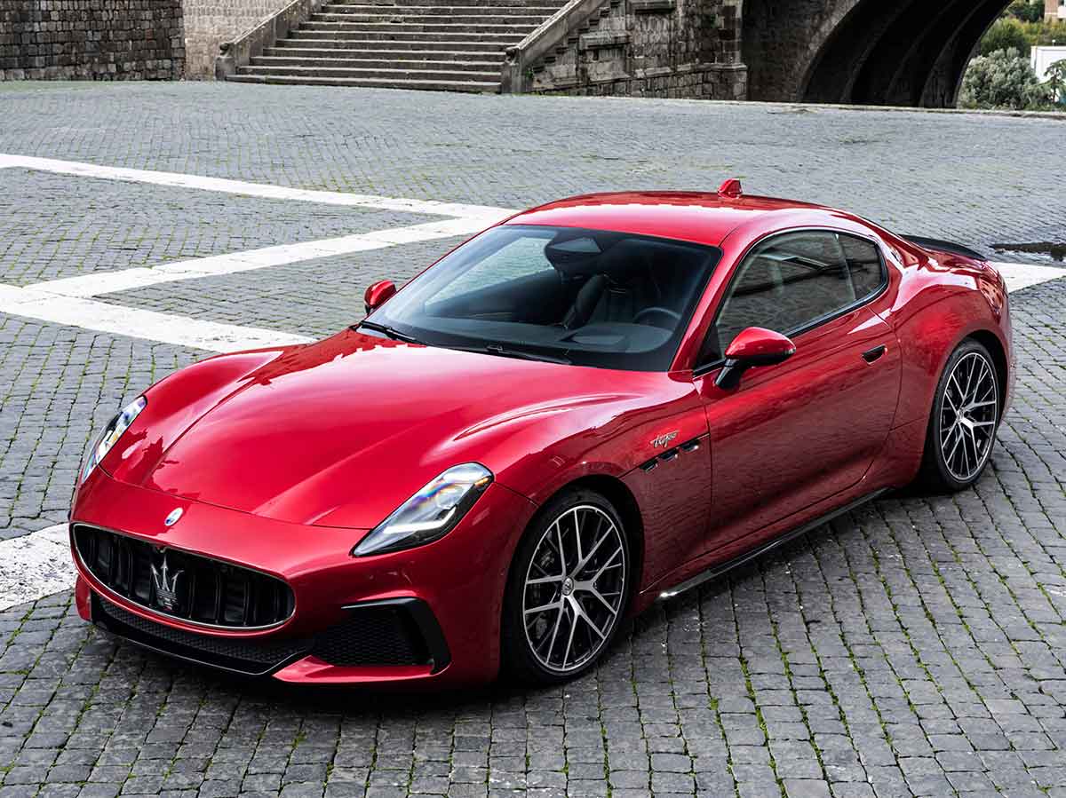 マセラティ 新型「グラントゥーリズモ」4/21受注開始 75周年記念車も