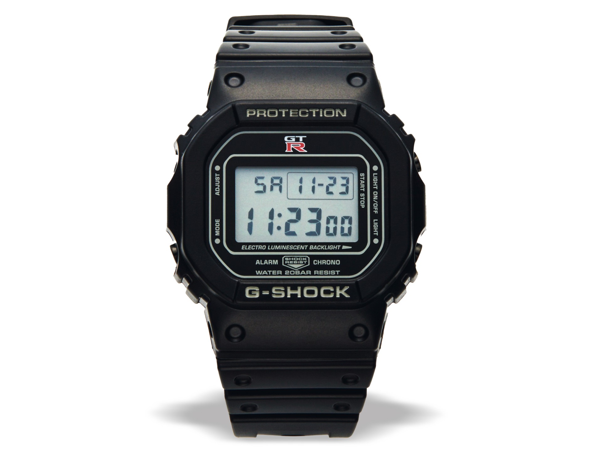 マーク&ロナ 2025年春夏コレクションで“モータースポーツの勝利者”体現