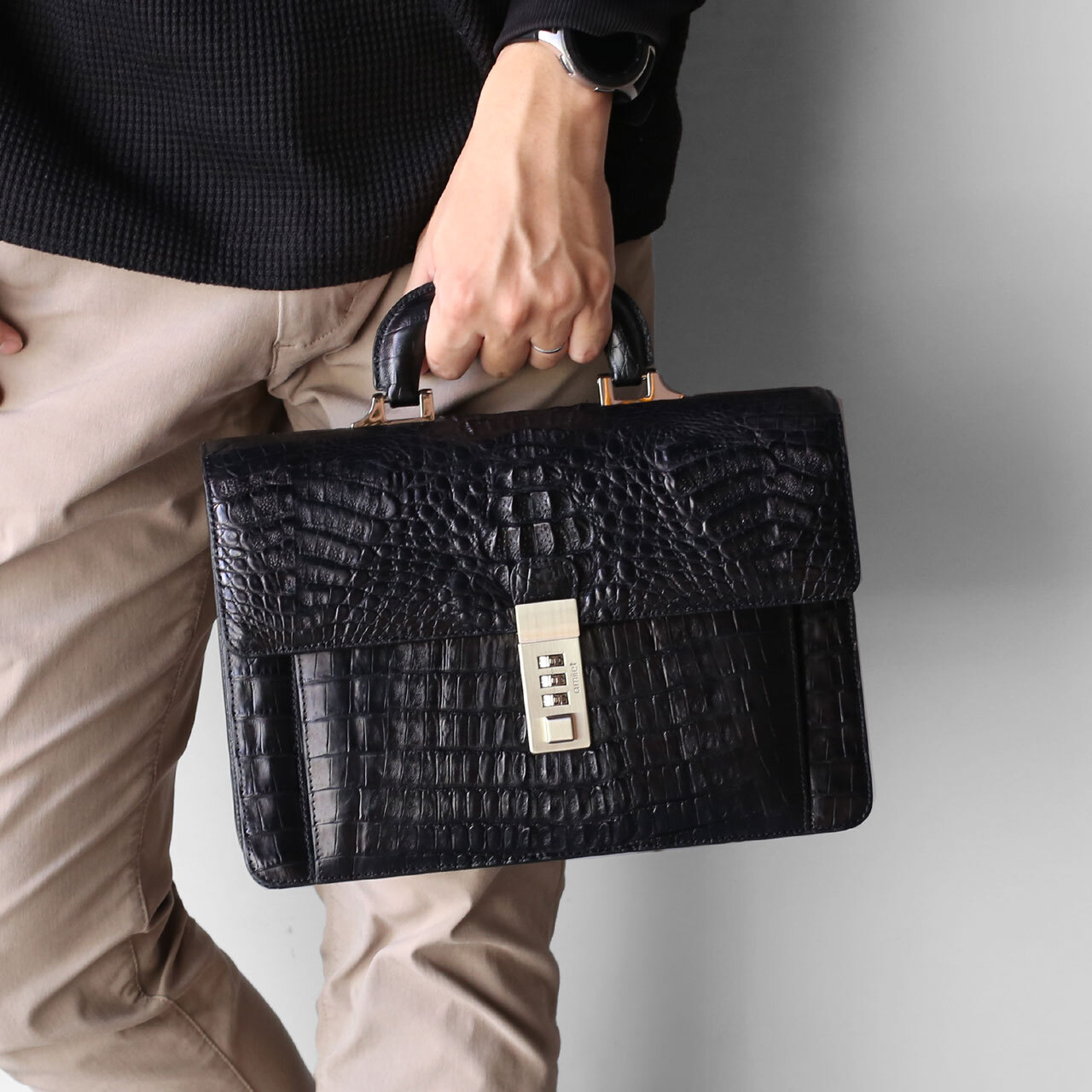 カイマン 牛革 型押し 鍵付き メンズ ビジネス ハンドバッグ ダイヤル