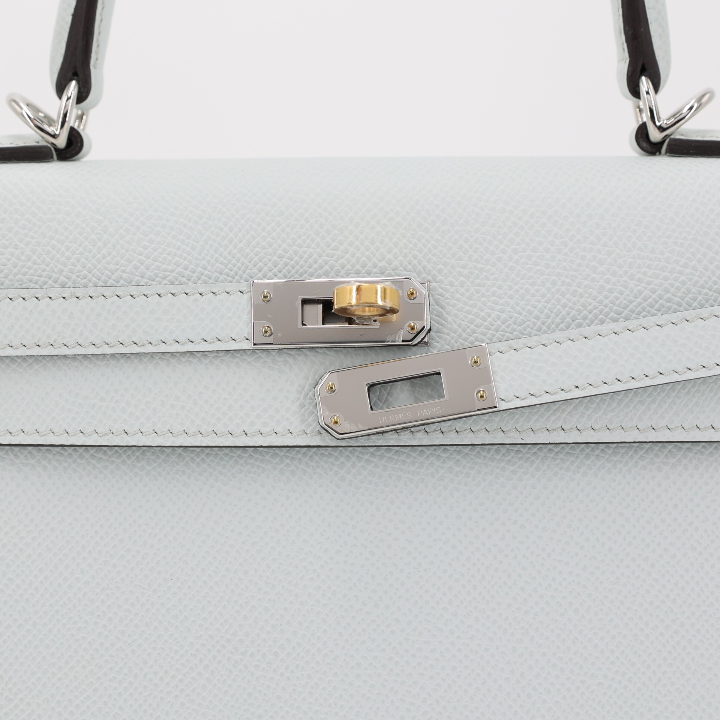 Brand New ( Rank N ) HERMÈS Kelly 25 Sellier Gris Platine (N4