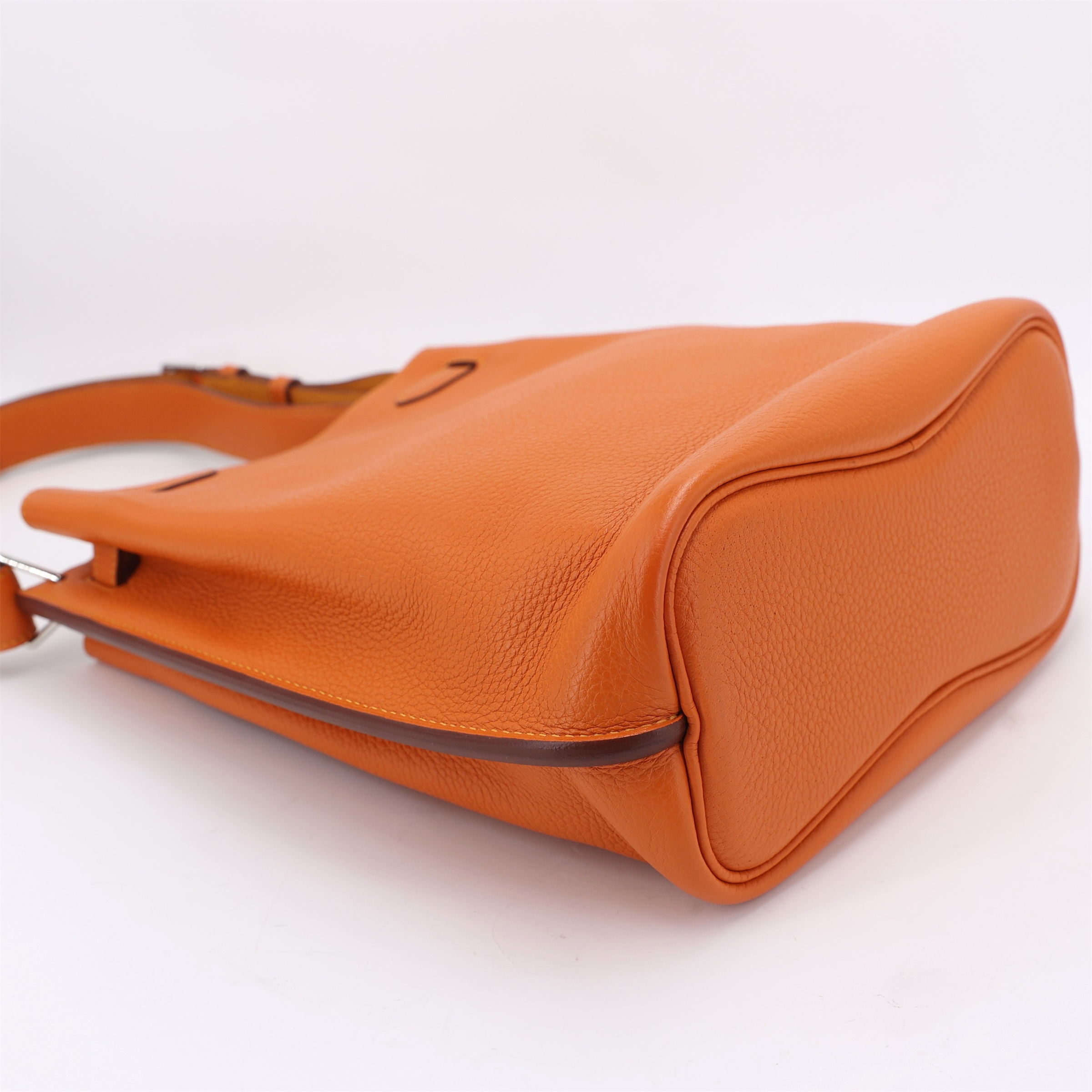 ランク SA HERMÈS エルメス ソーケリー22 オレンジ (93) トゴ シルバー