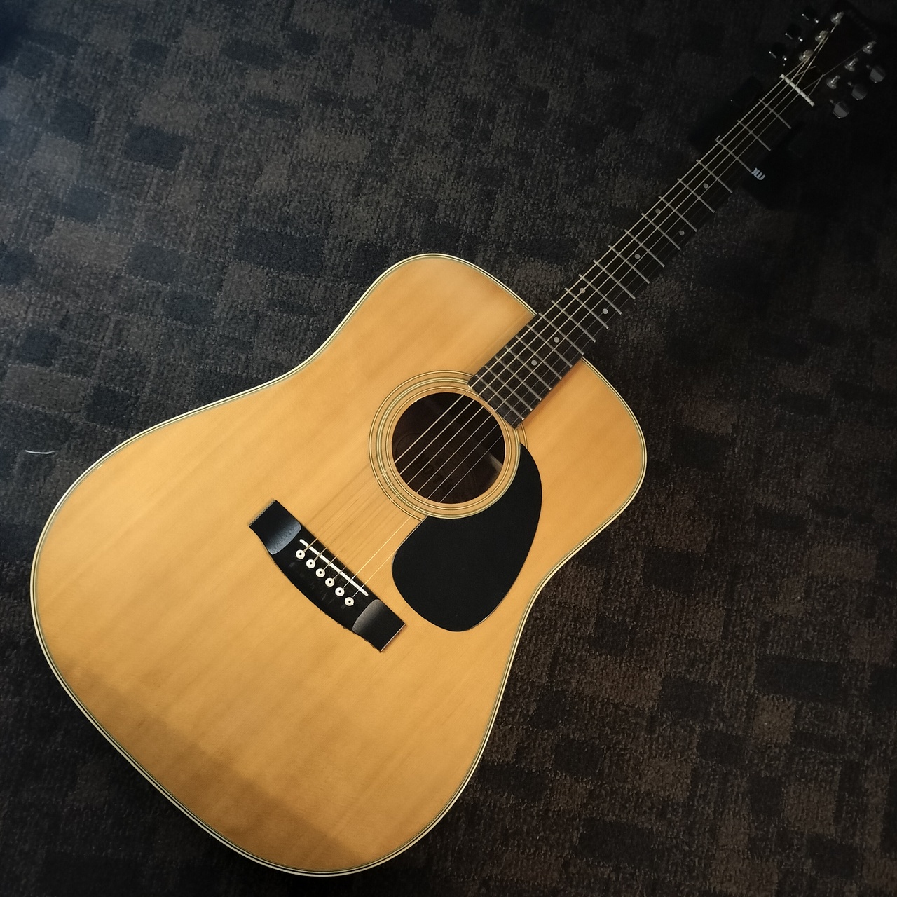 Morris【 モーリス W-30 】アコースティックギター アコギ ケース付き