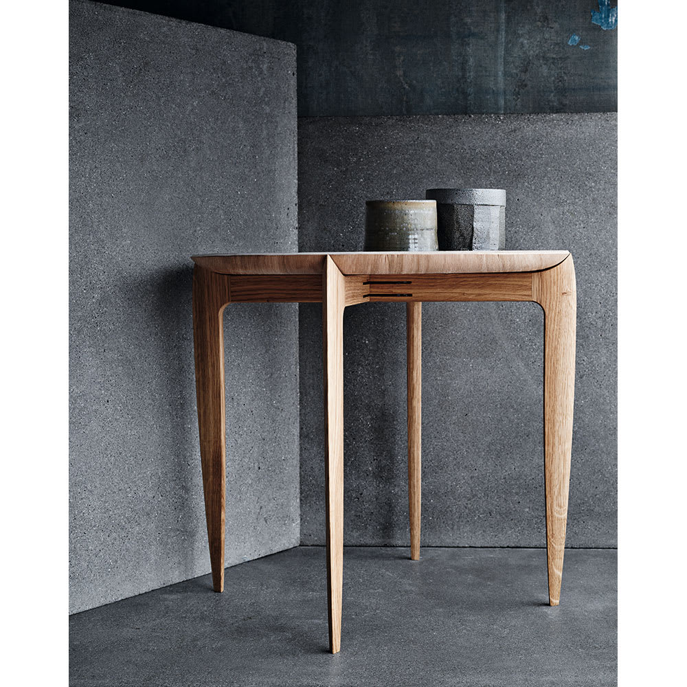 TRAY TABLE/トレイ テーブル スモール［Fritz Hansen・フリッツ