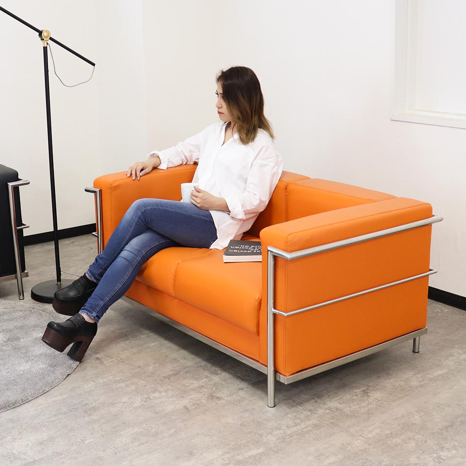 モダンスタイルのボックス型ソファ 2人掛け【レッド】［幅135