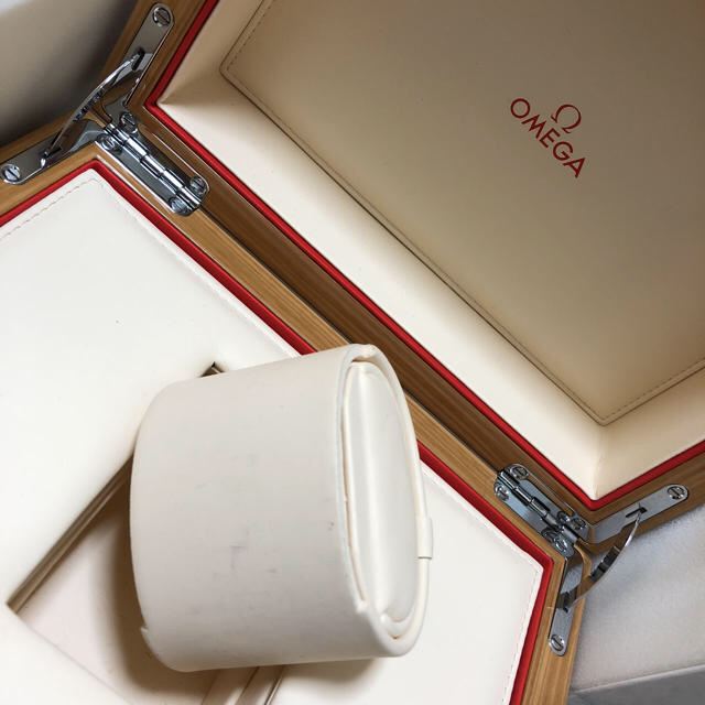 OMEGA - 新型☆オメガ ボックス 時計用ケース 木箱の通販 by Kshop
