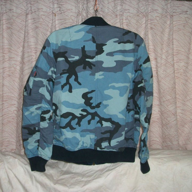 Supreme - SUPREME Reversible Cotton MA-1 S 15 青迷彩の通販 by