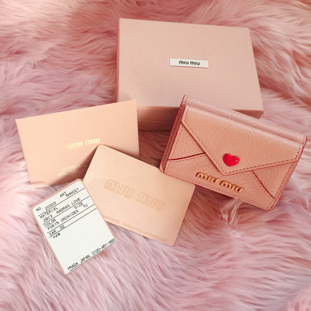 MIU MIU - miumiu ラブレター 財布 💌の通販 by ♡｜ミュウミュウなら