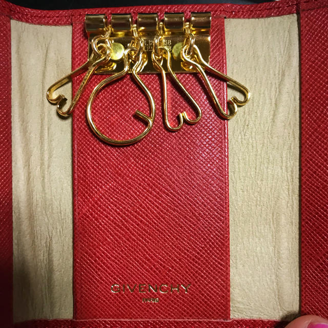 GIVENCHY - 未使用 ジバンシー キーケース ワインレッドの通販 by