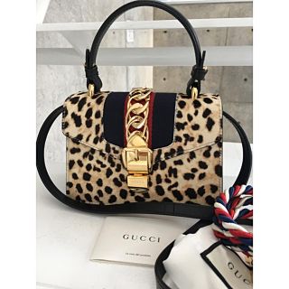 GUCCI（レオパード ・ ショルダーバッグ）のフリマアイテム一覧