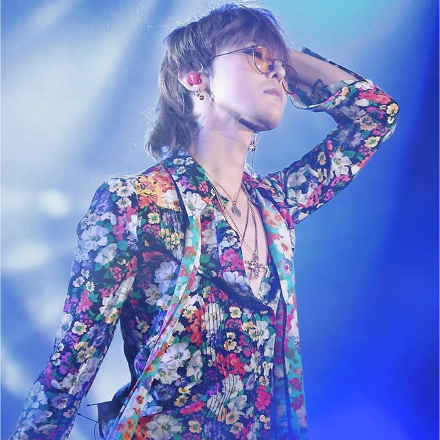 GUCCI - gucci グッチ フラワー シャツ 希少 38 早い者勝ちの通販 by