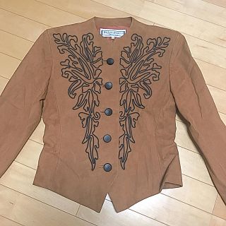 SAINT LAURENT（ノーカラージャケット）のフリマアイテム一覧