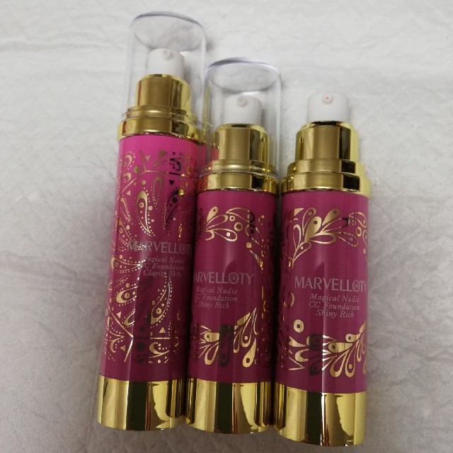 マーヴェラティ マジカル ヌーディー ccファンデ シャイニーリッチの