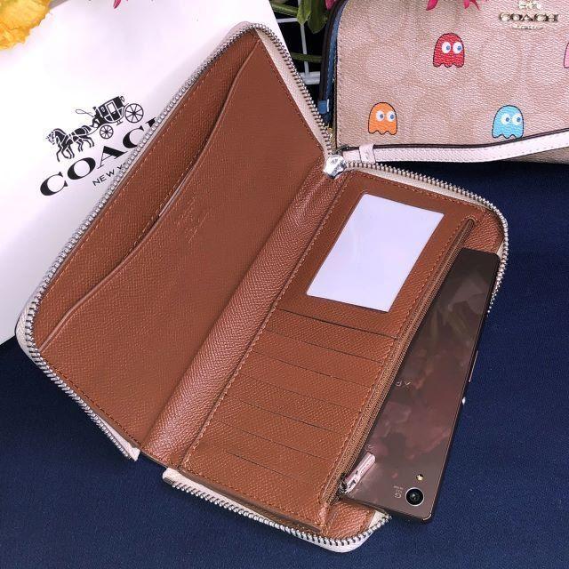 COACH - COACHパックマンゴースト マルチカラー 携帯長財布【直営