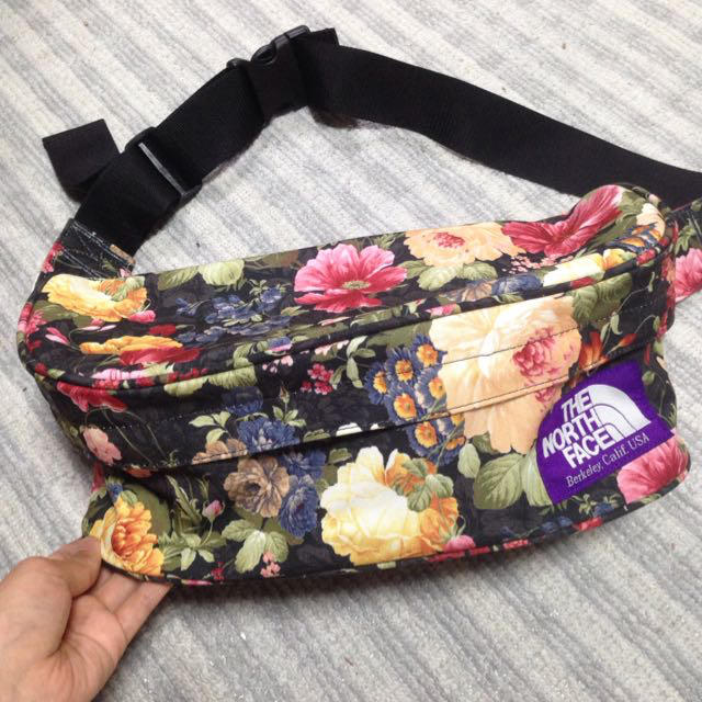 THE NORTH FACE - ノースフェイス 花柄ショルダーバッグの通販 by shop