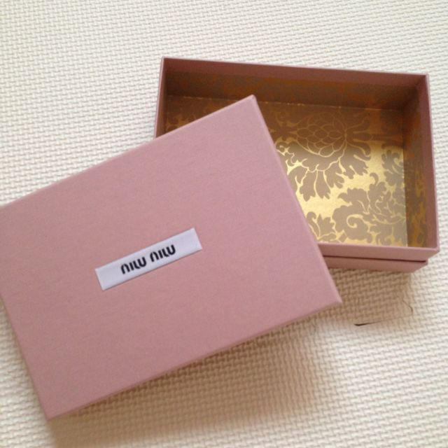 MIU MIU - miumiu 空箱の通販 by 3A-xoxo｜ミュウミュウならラクマ