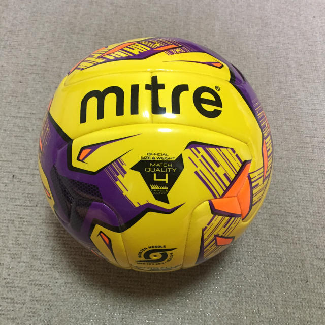 mitre - サッカーボール4号 mitre（マイター）イエロー 4号球（小学生