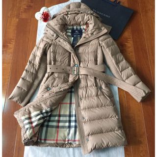 BURBERRY（ダウンコート ・ ベージュ系）のフリマアイテム一覧