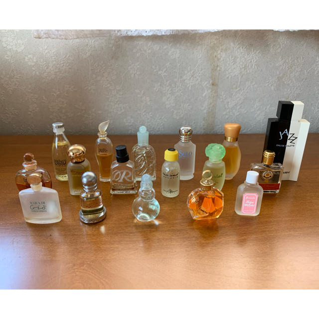 香水ミニボトルセット17点セットの通販 by nyaoon's shop｜ラクマ
