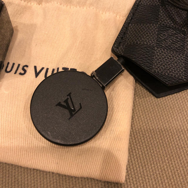 LOUIS VUITTON - ヴィトンホライゾン充電器の通販 by ココs shop