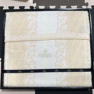 FENDI（タオルケット）のフリマアイテム一覧